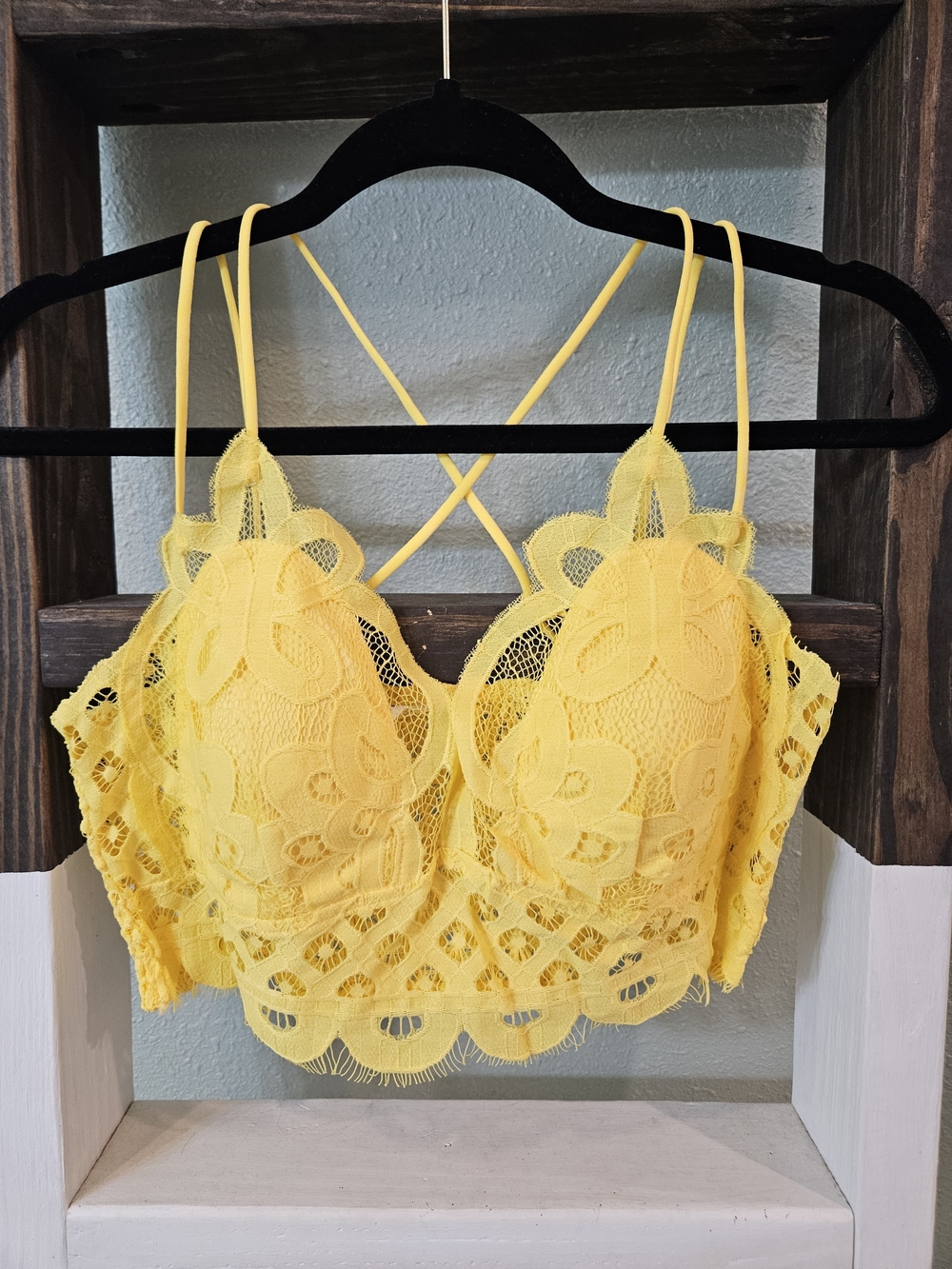 NWOT Zenana yellow Floral Lace Bralette Crop Top Strappy Back Size 1x